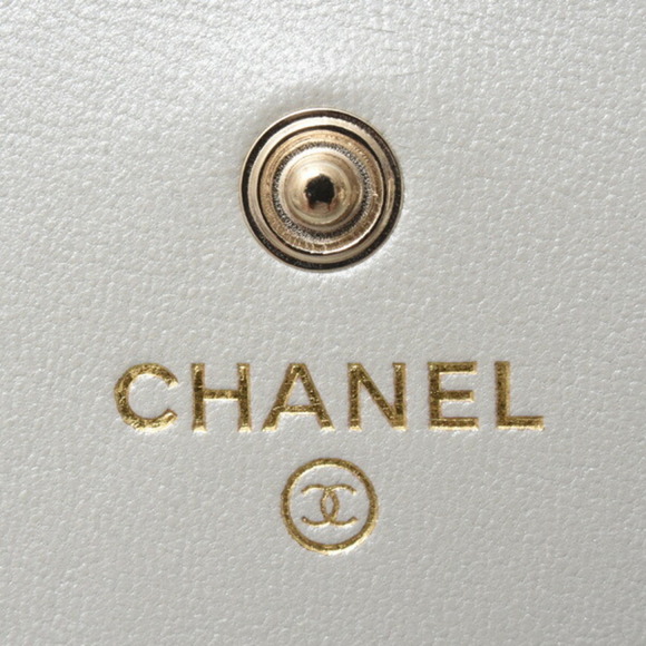 CHANEL Authentic Gray Lambskin Leather Logo Wallet - Picture 4 of 10